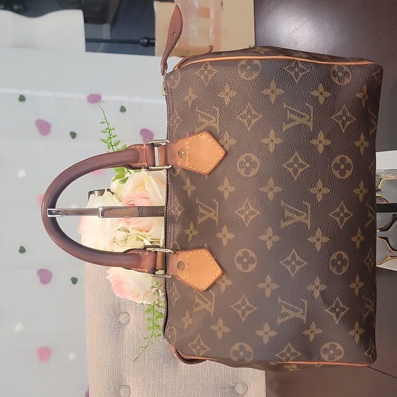 Authentic Louis Vuitton Speedy 25! - Picture 10 of 12